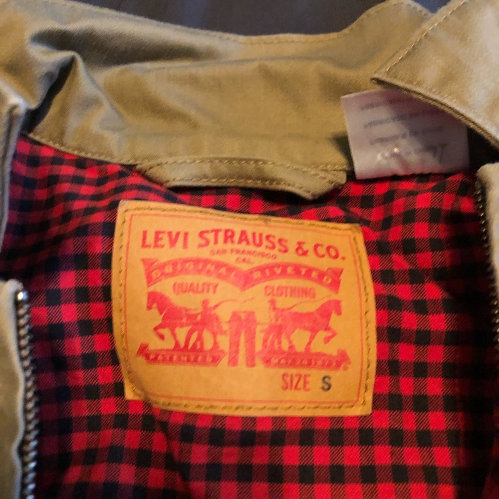 Levi’s jacket - Picture 2 of 2